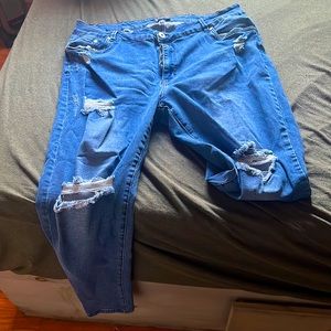 Bloom chick skinny jeans. Medium wash